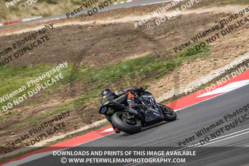 cadwell no limits trackday;cadwell park;cadwell park photographs;cadwell trackday photographs;enduro digital images;event digital images;eventdigitalimages;navarra;no limits trackdays;peter wileman photography;racing digital images;trackday digital images;trackday photos